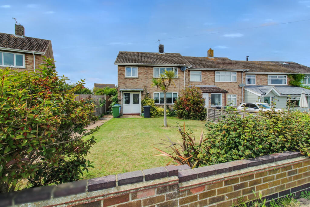 Main image of property: Spashett Road, Lowestoft, NR32 4