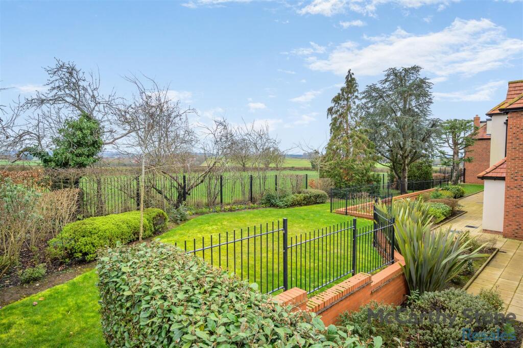 Orchard Gate, Banbury Road, Stratford-Upon-Avon, CV37 7HT photo 2