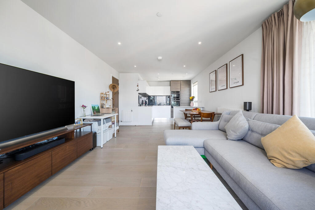 Apartment in London, Royal Borough of Greenwich - More