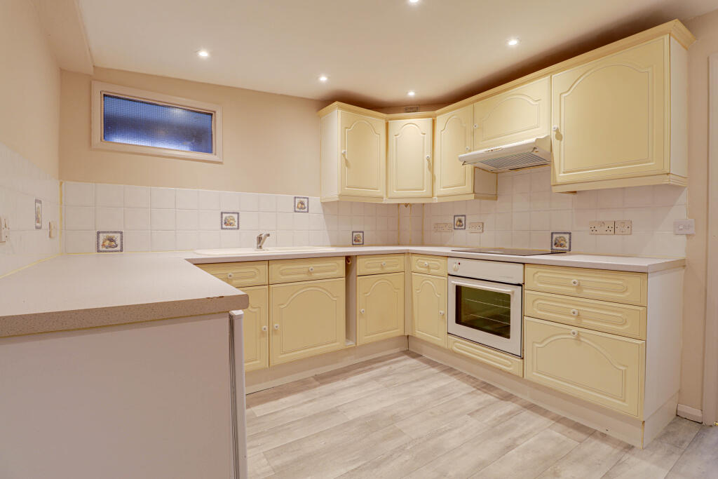 Additional image 5 of High Street, Redbourn, AL3