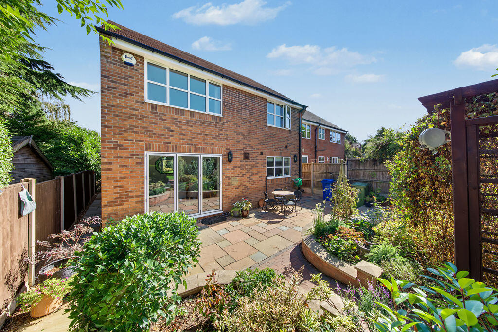 House in Sheffield - View 4