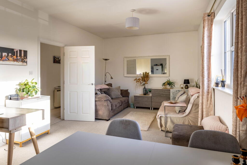 Additional image 3 of Harris Close, Frome, BA11 5JY