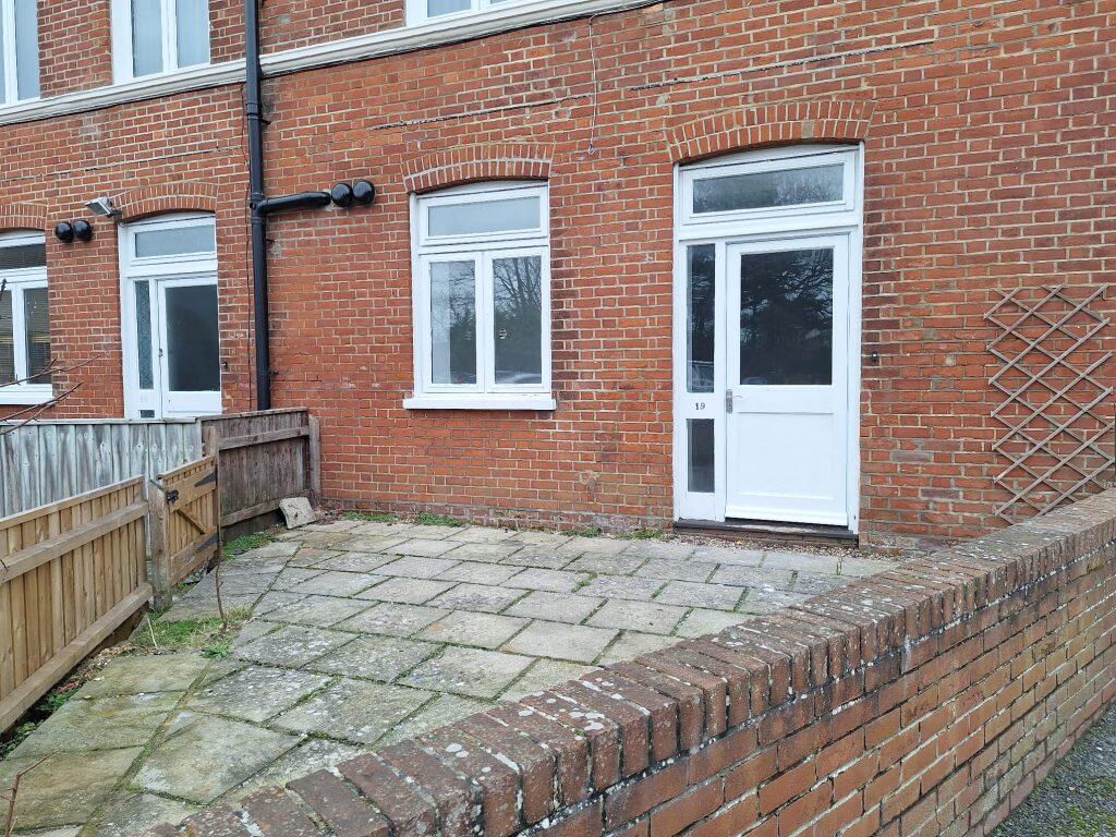 Main image of property: Burlington Mansions East, Owls Road