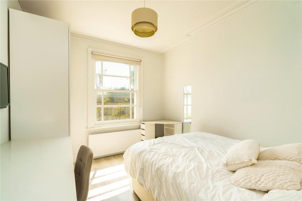 Apartment in London - View 5