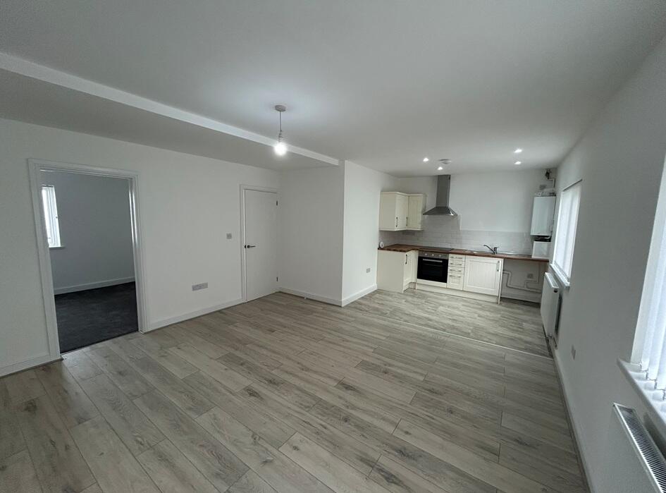 Apartment in Cardiff - View 3
