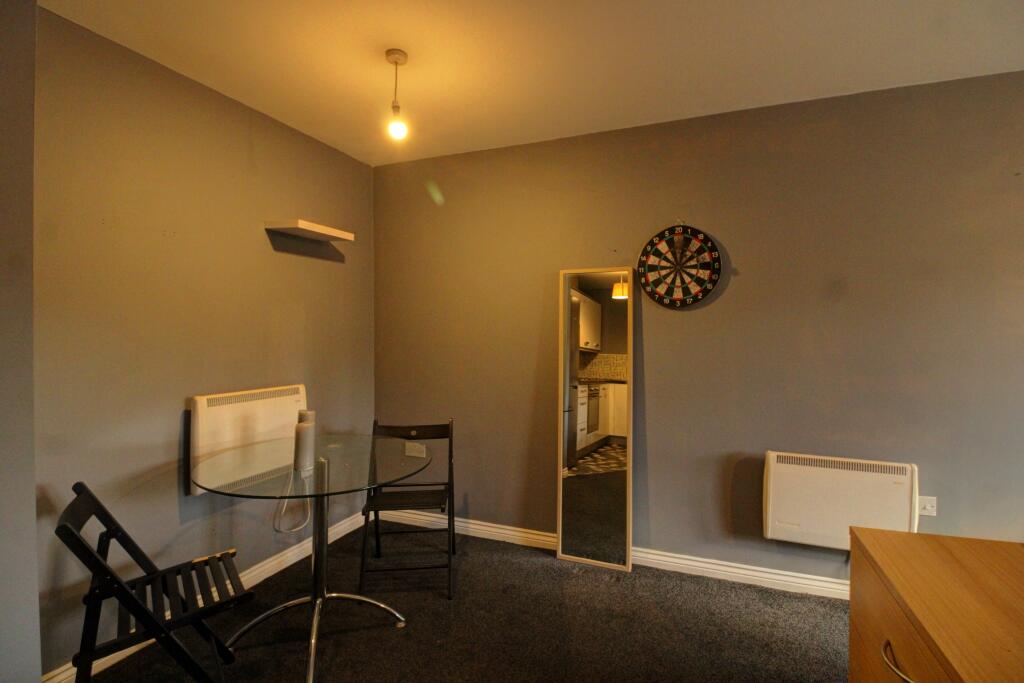 Astley Brook Close, Bolton, BL1 photo 4