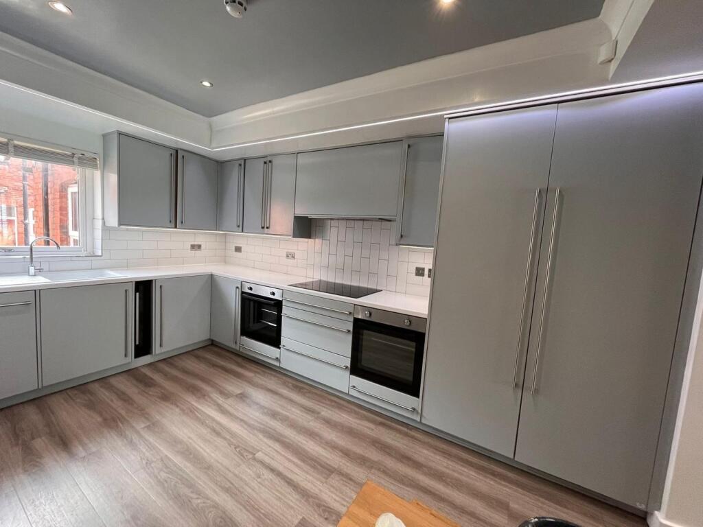 House in Leeds - View 3