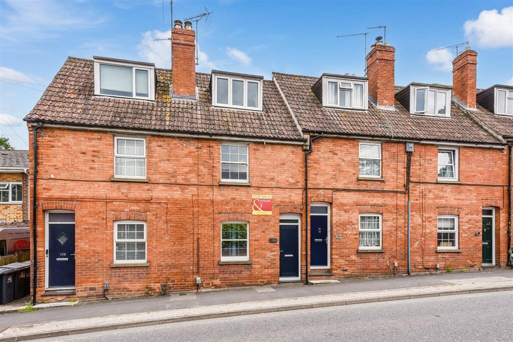 Main image of property: New Street, Andover