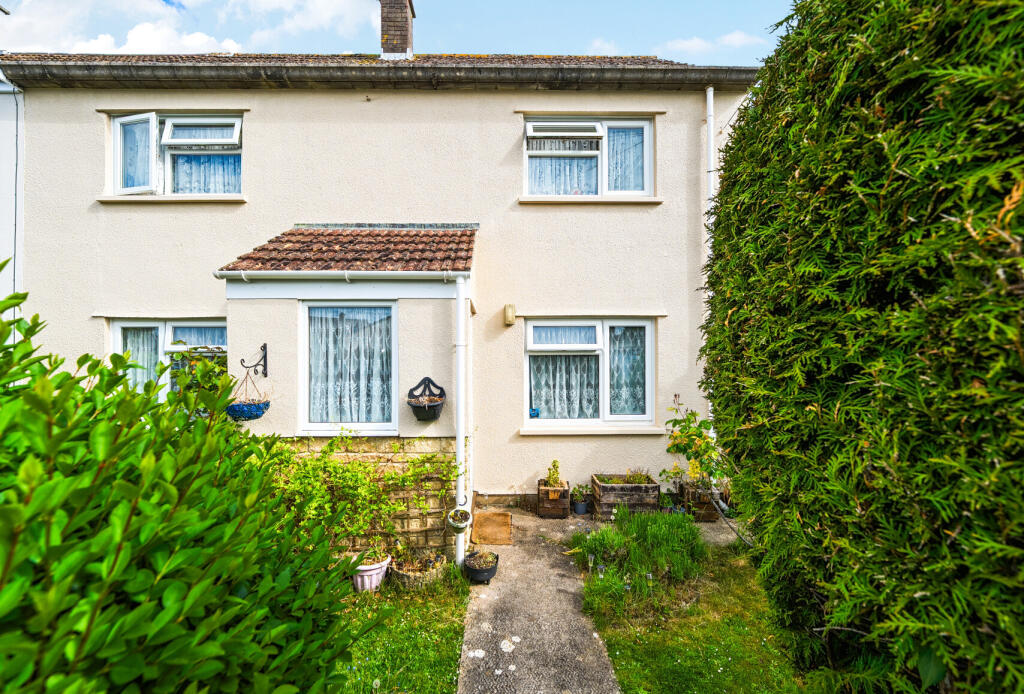 3-bed semi-detached on Withymead Road, Marshfield, Chippenham, Gloucestershire, SN14, £325,000