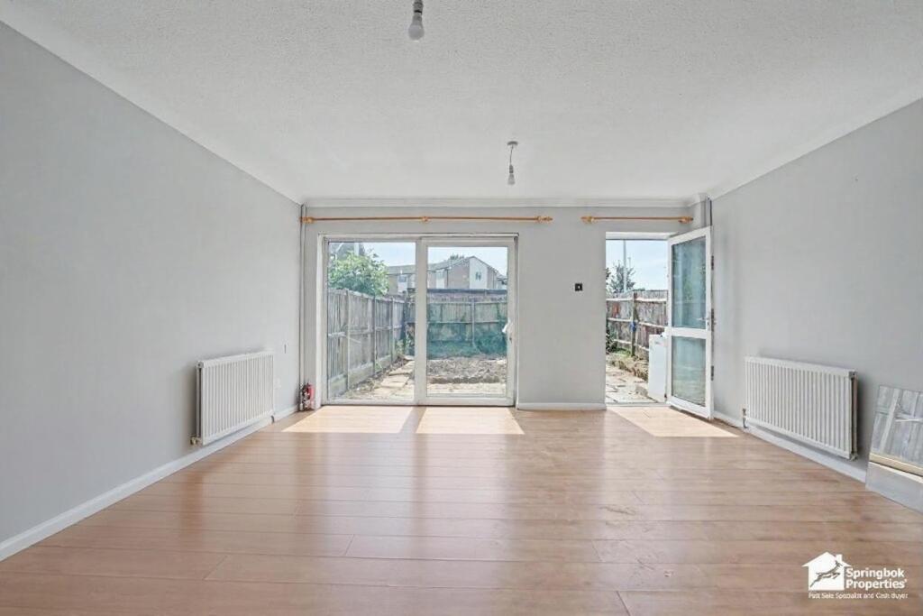 House in Tonbridge - View 2