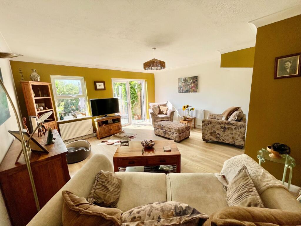 House in Southend-on-Sea - View 4