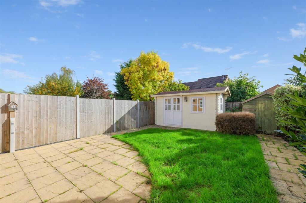 Denstone Close, Ashby-De-La-Zouch, LE65 photo 2