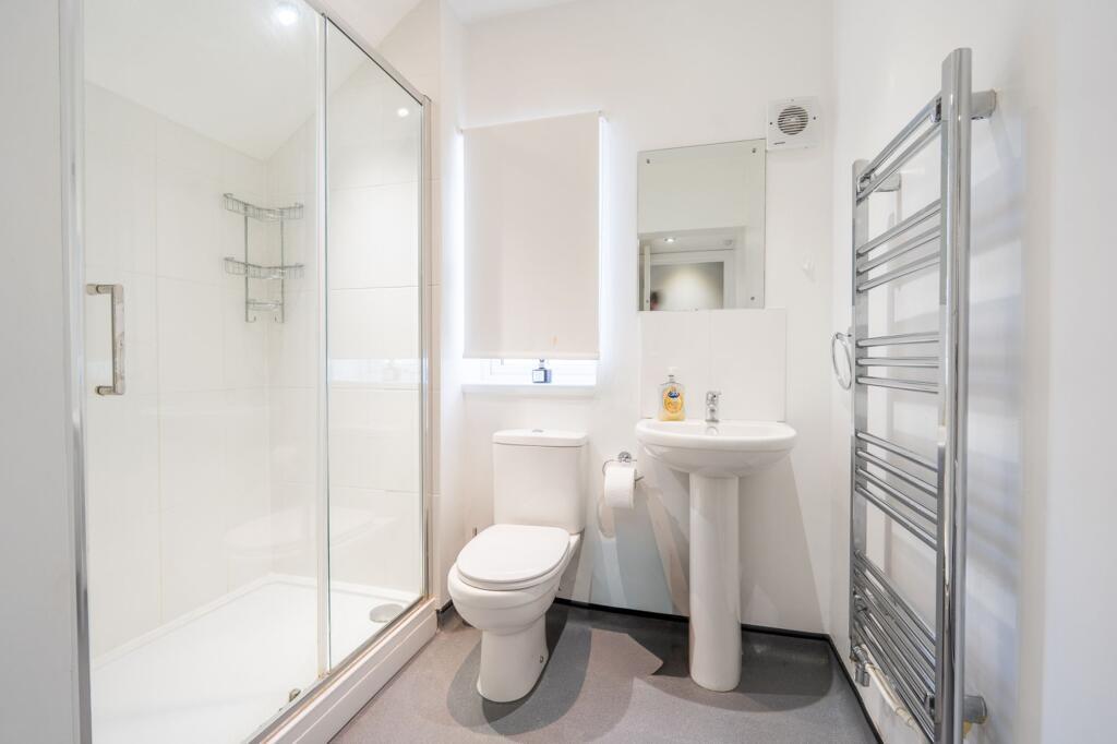 Apartment in Warwick, St John's, Kenilworth - View 5