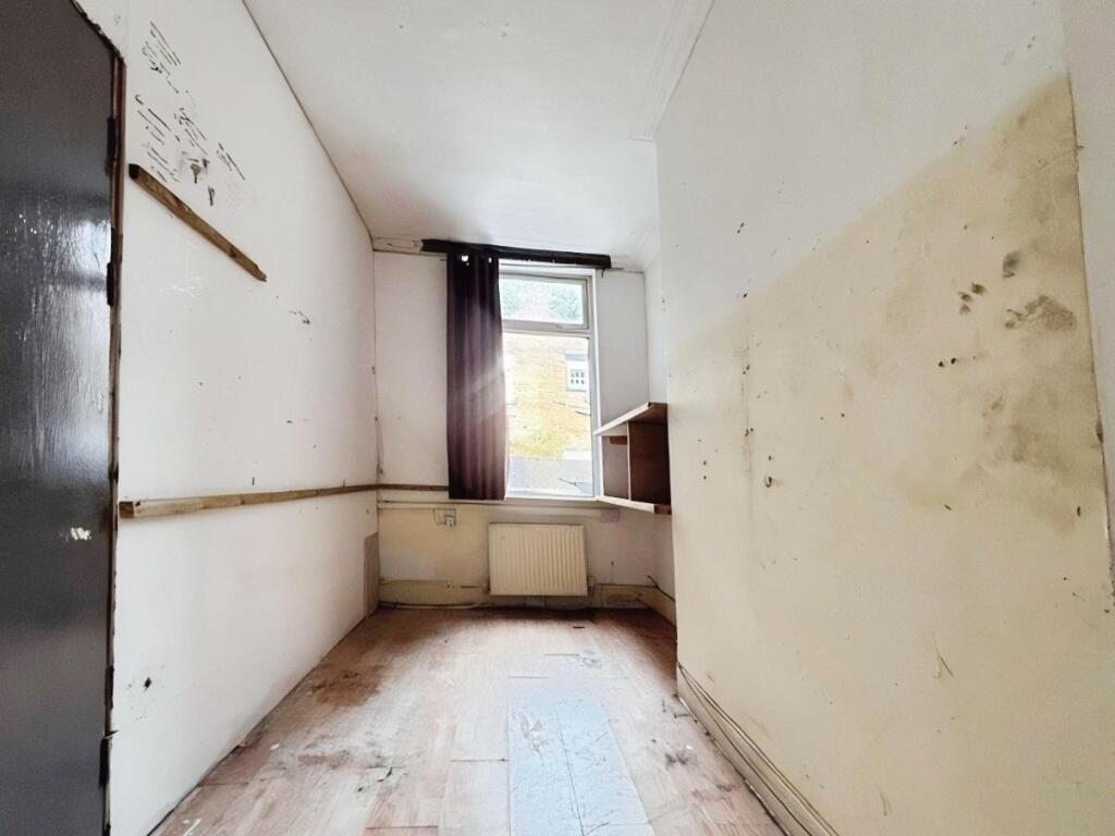 House in Sheffield - View 5