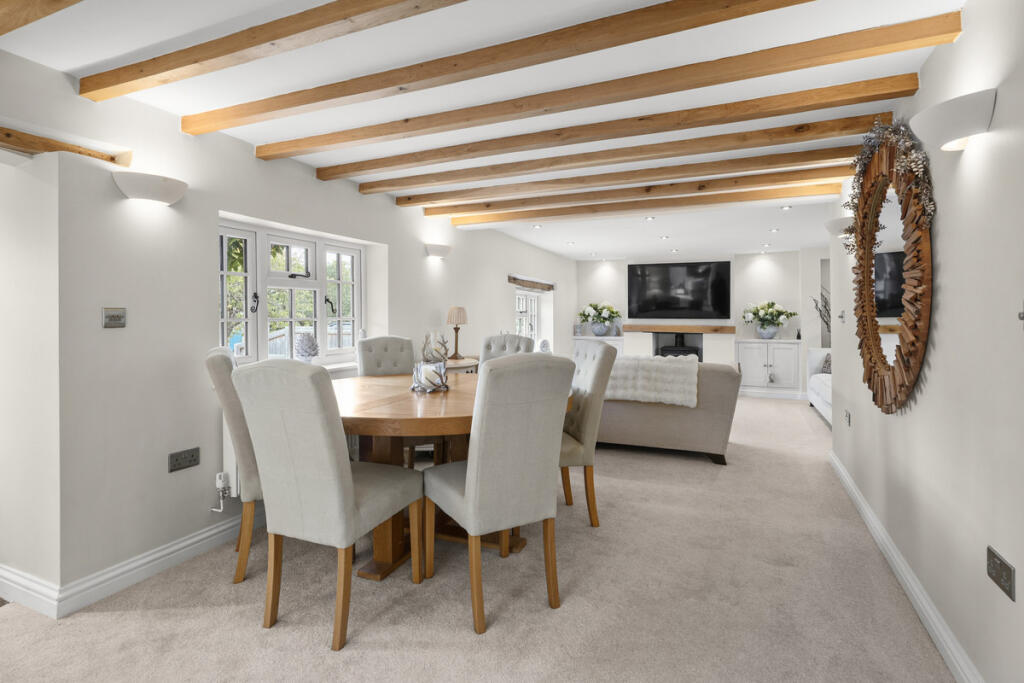 House in Harborough, Leire - More