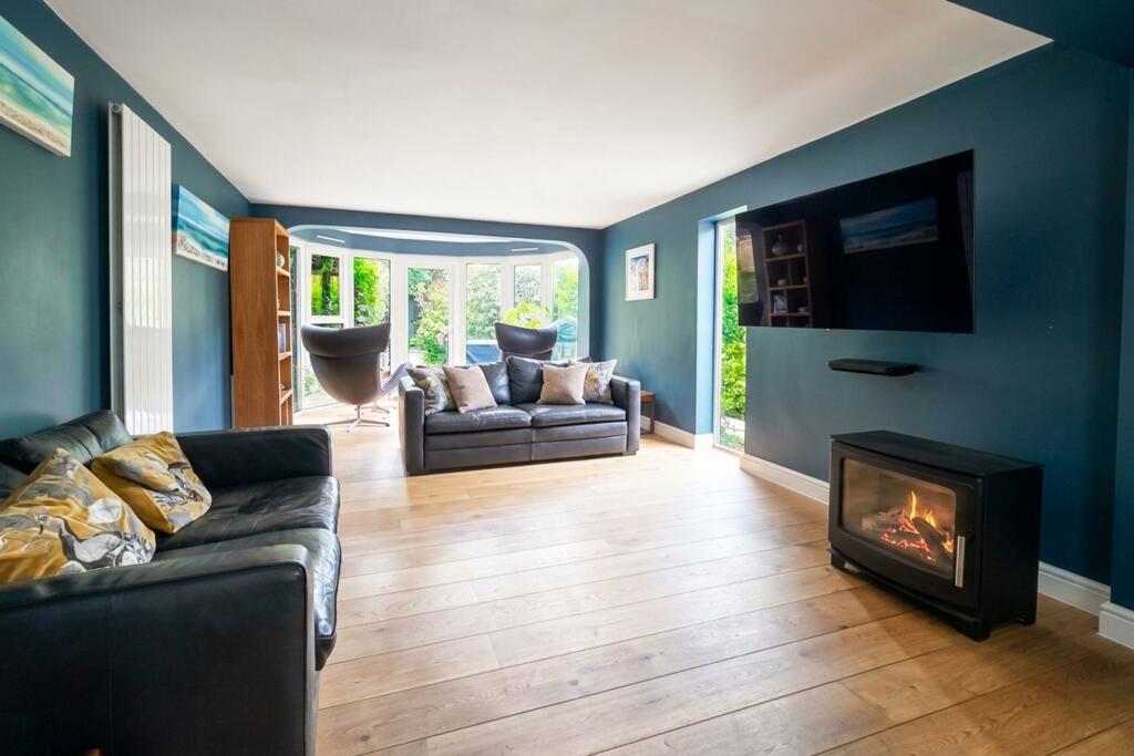 House in Arun, Rustington - More