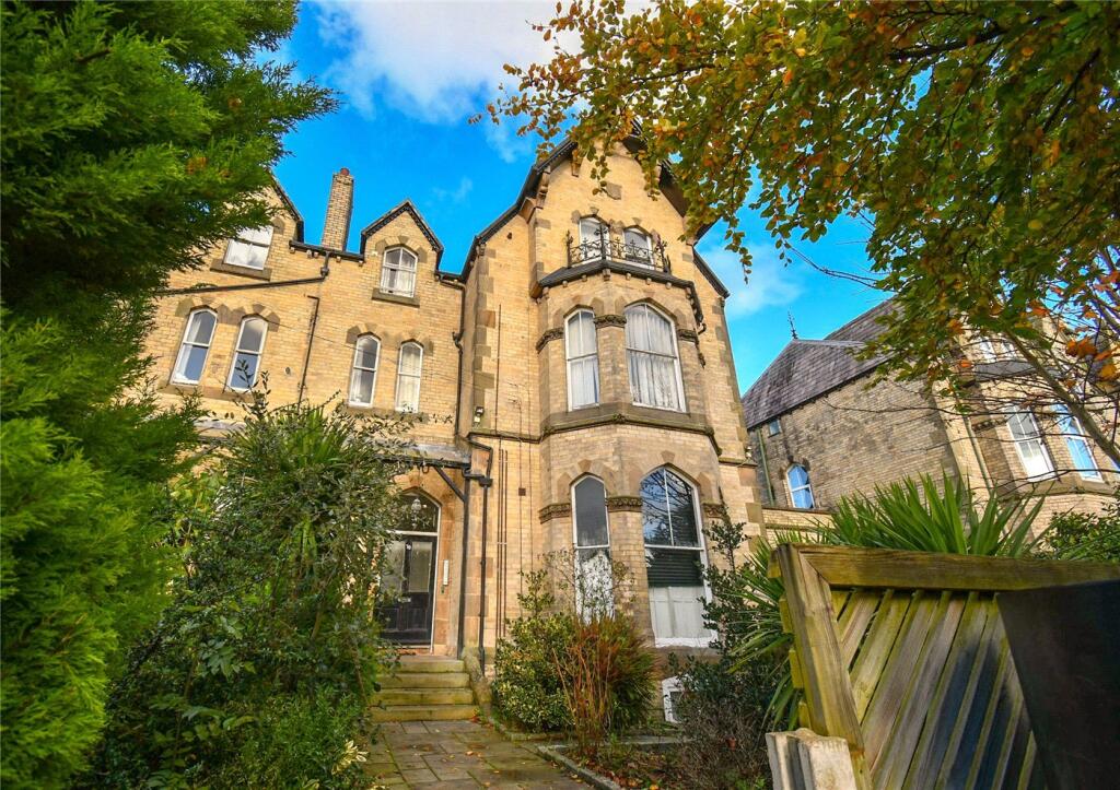 1-bed apartment on Park Road South, Prenton, Wirral, £110,000