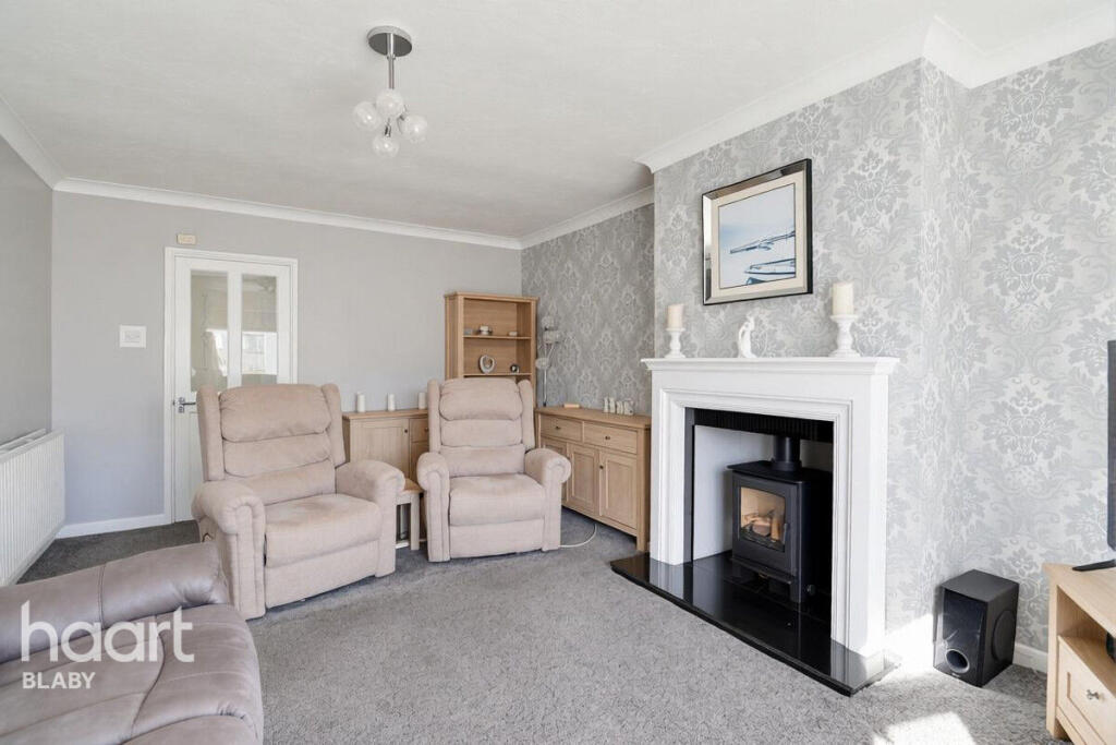 House in Blaby, Croft - View 4