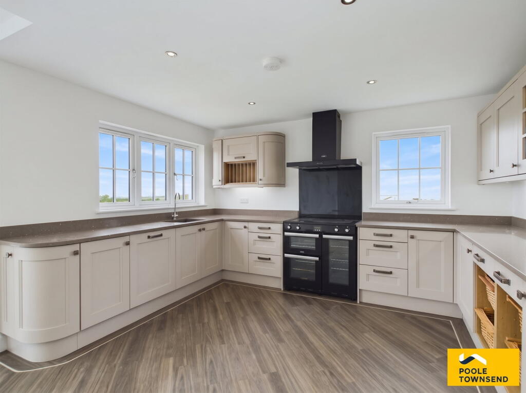 House in Lancaster, Ulverston - More