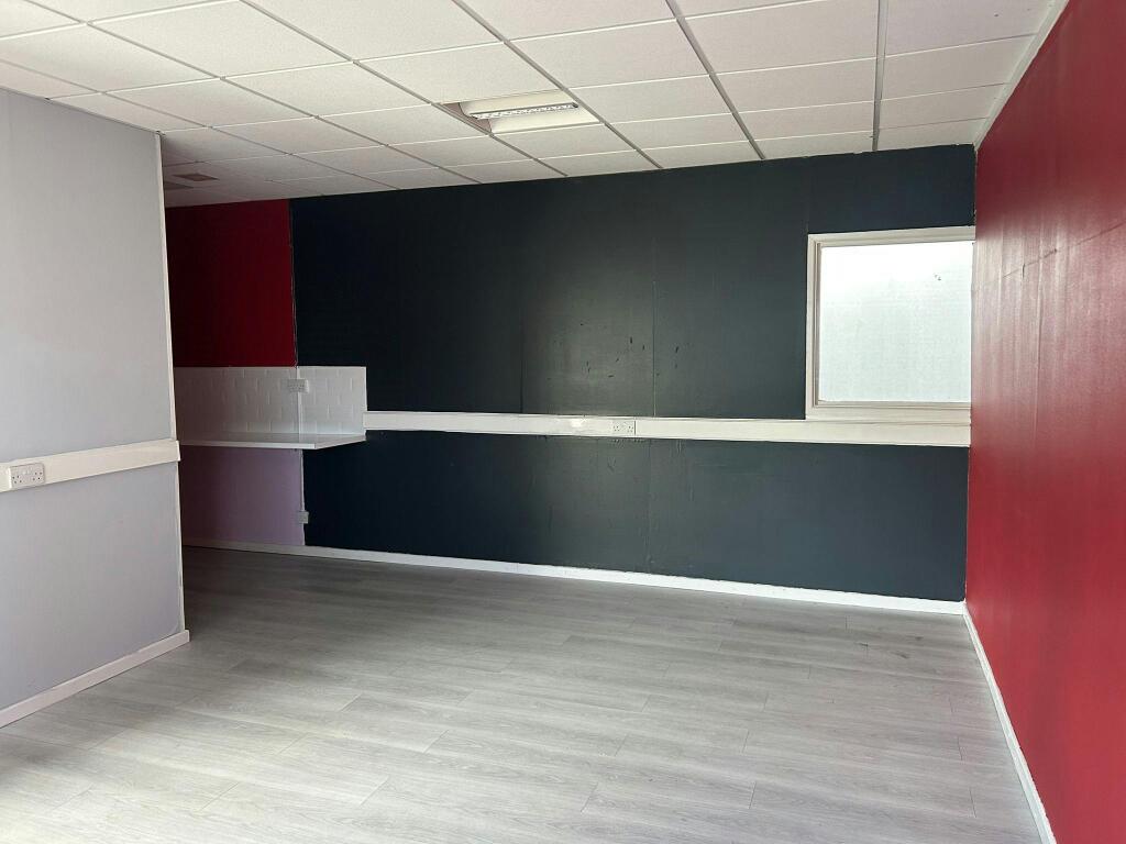 Office2.jpg