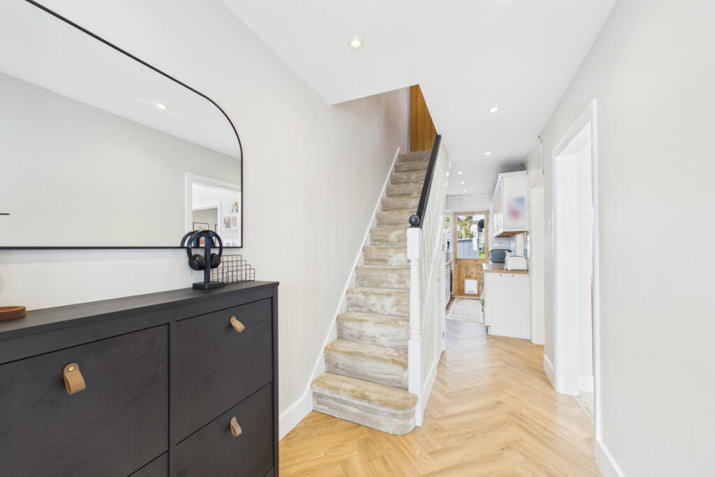 House in Hemel Hempstead - View 3