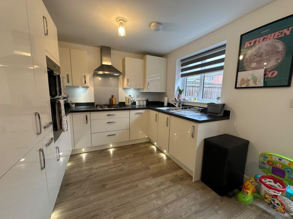 House in Ipswich, Sproughton - View 4