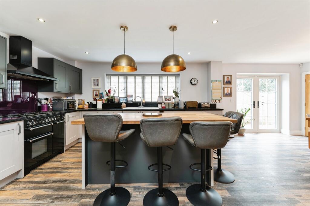 House in East Cambridgeshire, Mepal - More