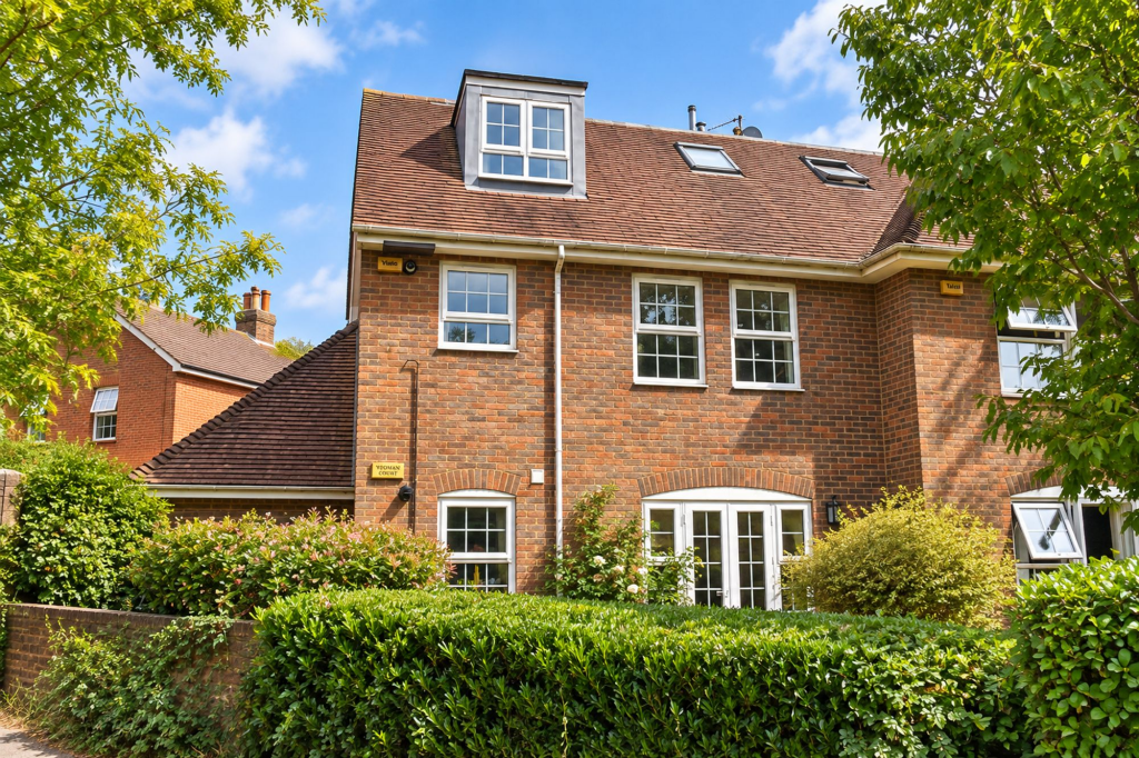 Apartment in Reigate and Banstead, Surrey