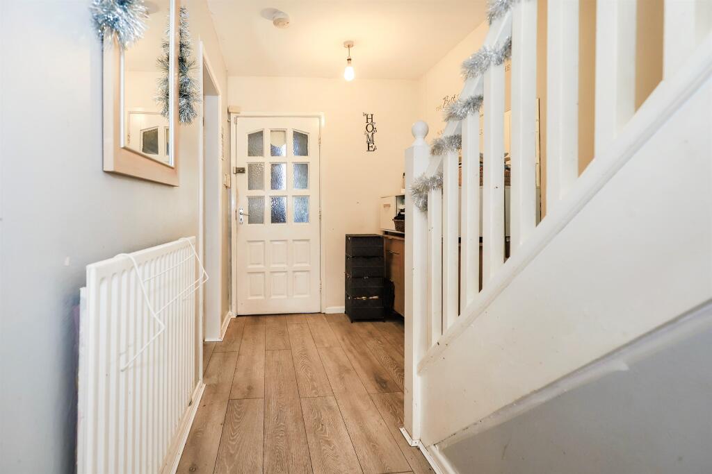 House in Wolverhampton, West Midlands - More