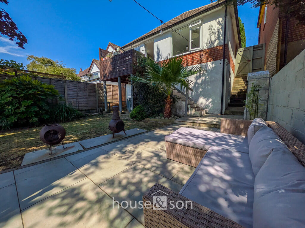 Parley Road, Bournemouth photo 2