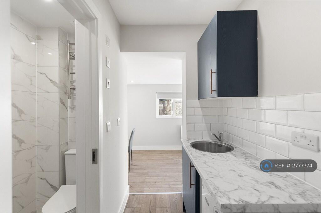 Main image of property: Old Charlton Road, Shepperton, TW17