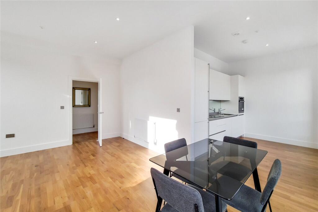 Apartment in London, Wandsworth - View 3