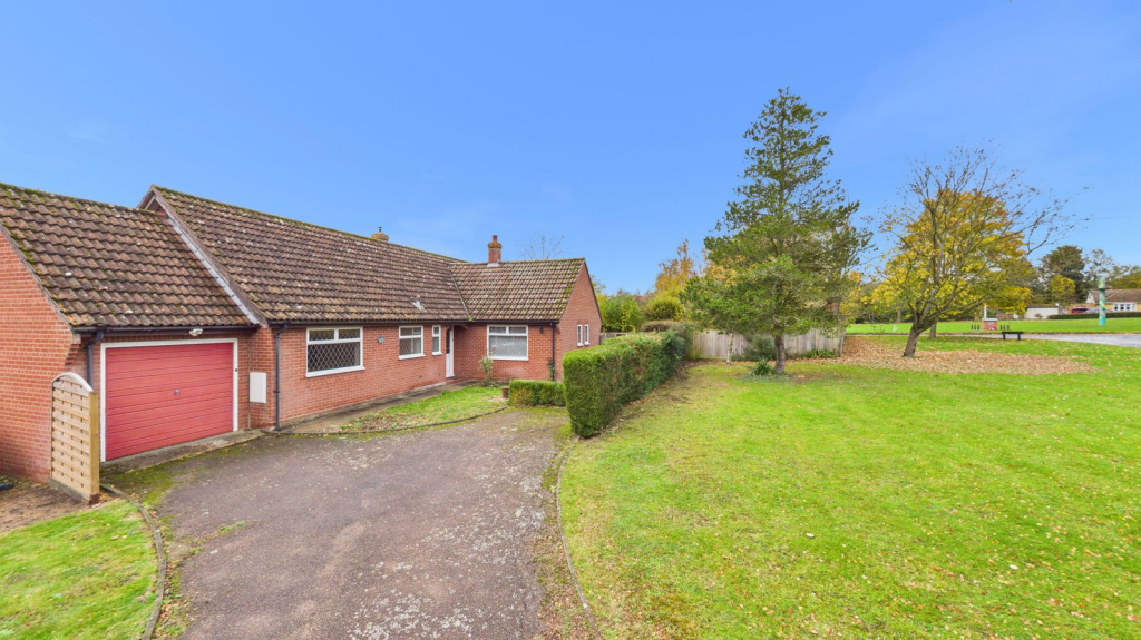 Main image of property: Higdon Close, Burston, Diss IP22 5UG