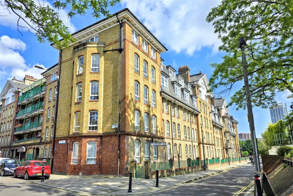 Hythe House, Swan Road, Rotherhithe Village, SE16 photo 2