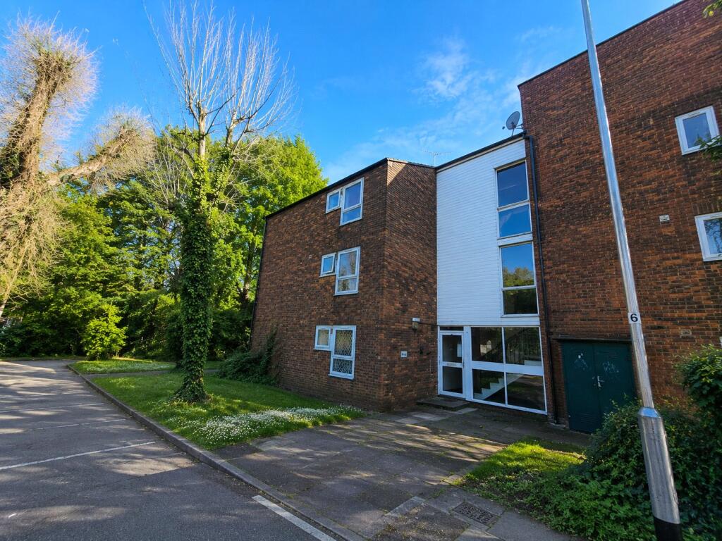 Main image of property: Braybourne Close, Uxbridge, Greater London, UB8