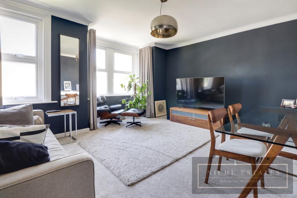 Apartment in London - View 2