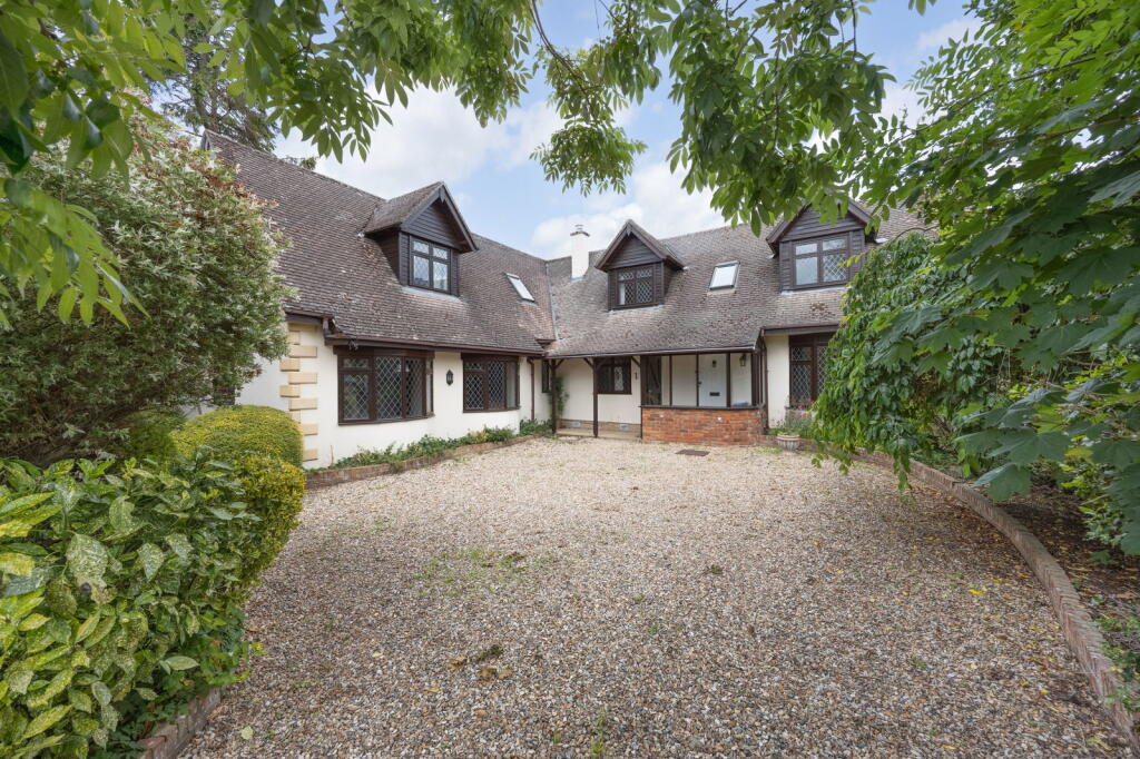 Main image of property: Fulney Close, Trowbridge, Wiltshire, BA14 7LF
