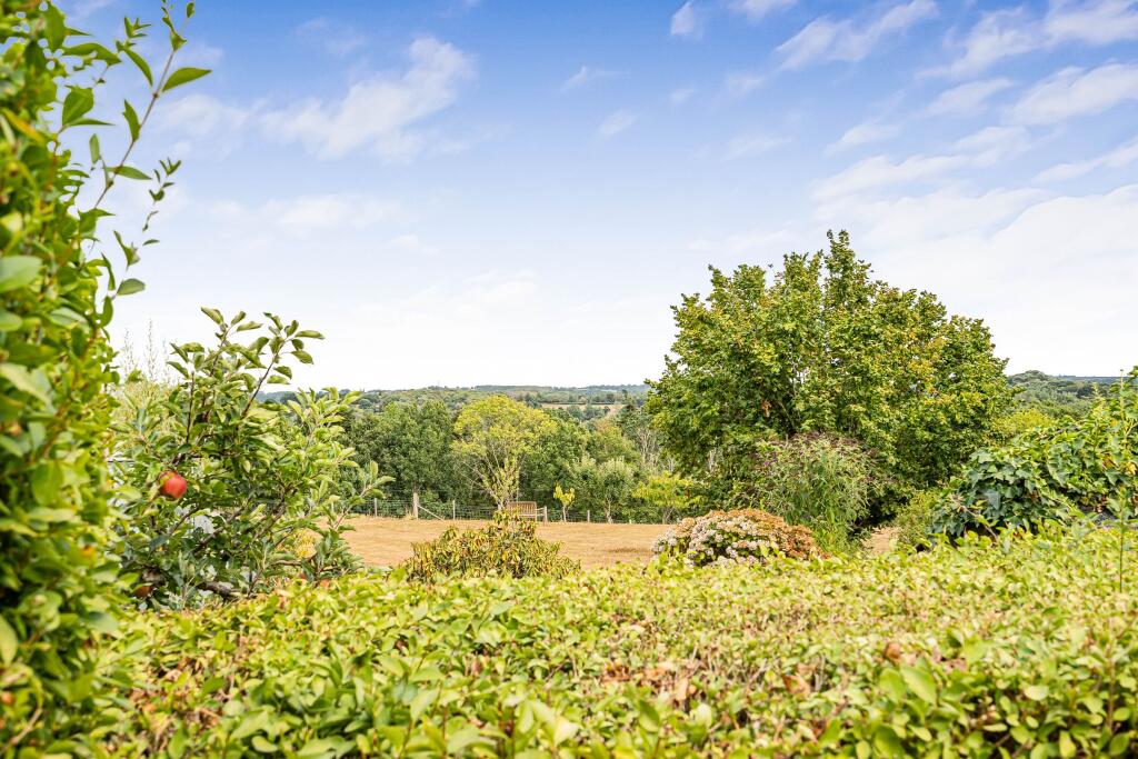 House in Tonbridge - View 4