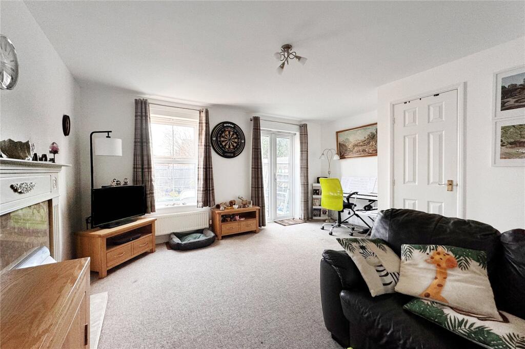 Rowan Way, Bramley Green, Angmering, West Sussex photo 2