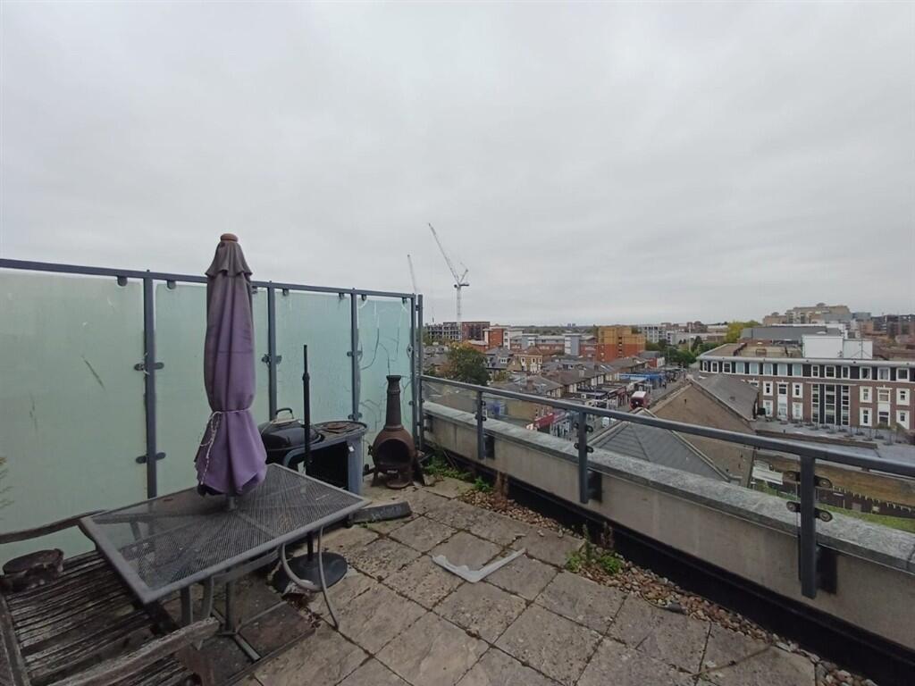 Uxbridge Road, LONDON photo 5