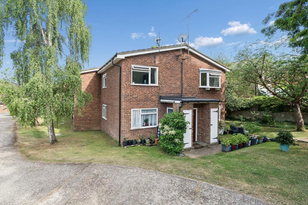 Main image of property: The Crescent, Maidenhead