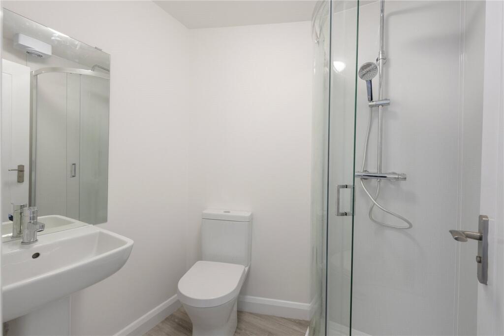 1 bedroom house share for rent
