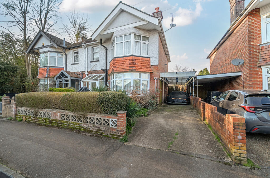 Main image of property: Colebrook Avenue, Upper Shirley, Southampton, Hampshire, SO15
