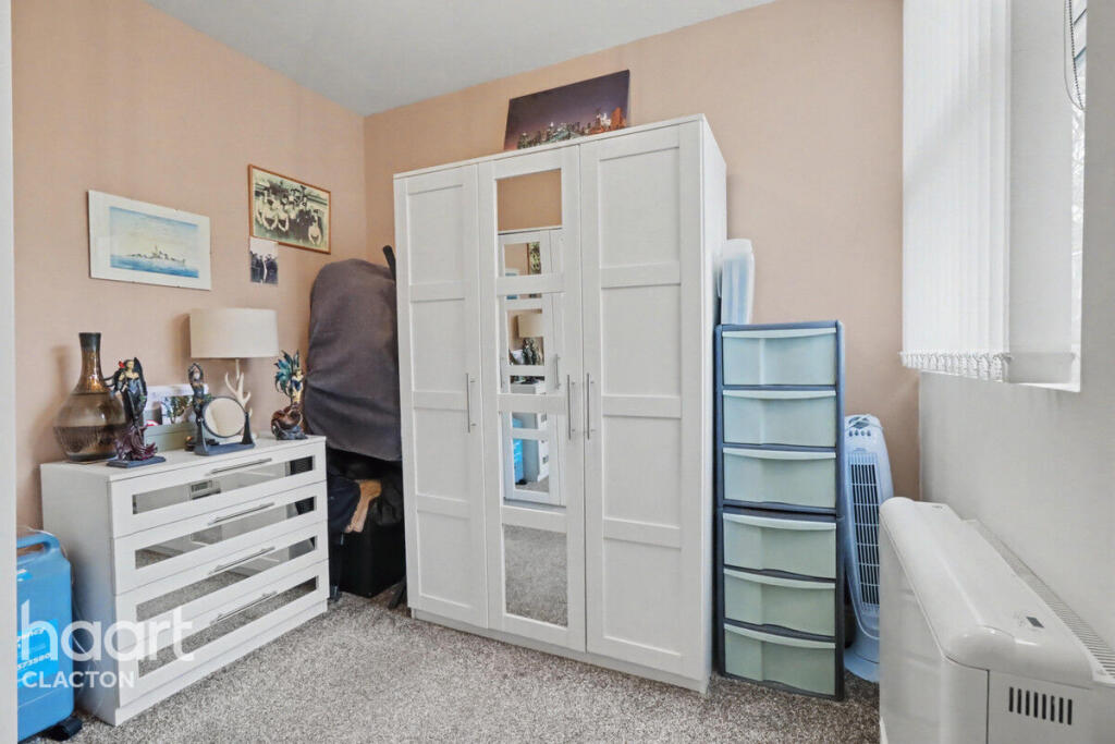 House in Tendring, Castlehill Park, Great Clacton - More