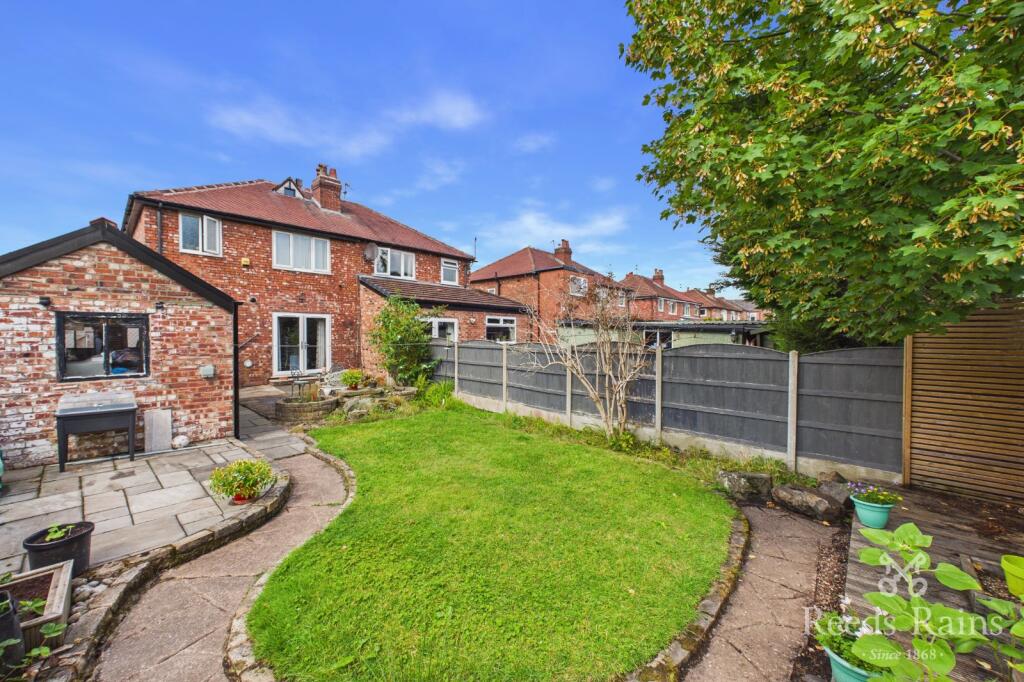 House in Stockport - View 5