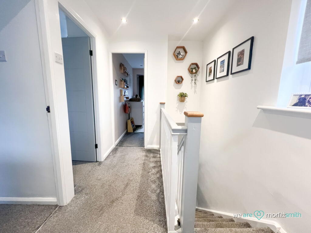House in Rotherham, Brinsworth - More