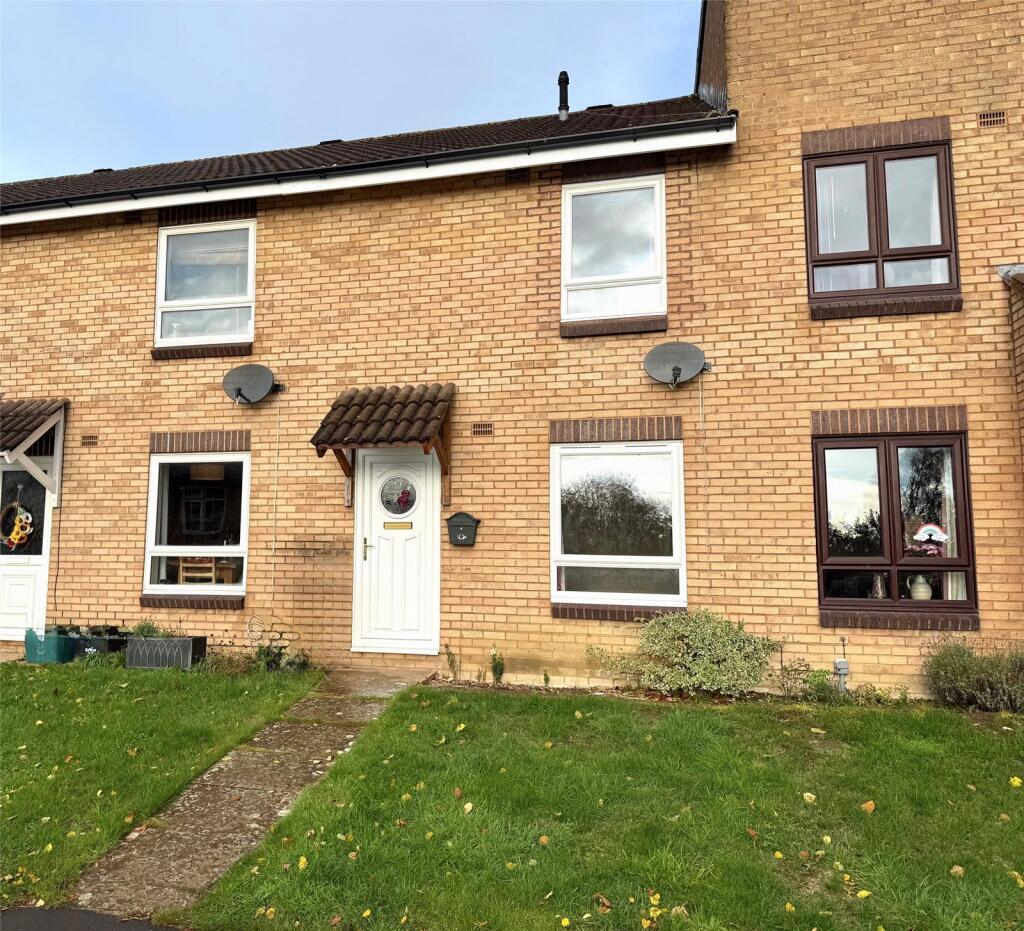 3-bed terraced on Stonebridge Drive, Frome, Somerset, BA11, £250,000