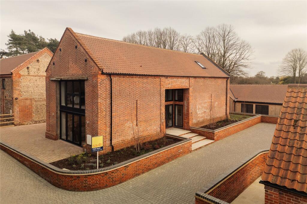 Main image of property: 4 Laurel Farm Barns, Crossdale Street, Northrepps, Cromer, NR27