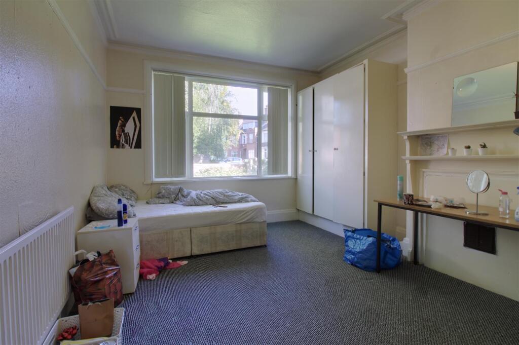 7 bedroom house for rent
