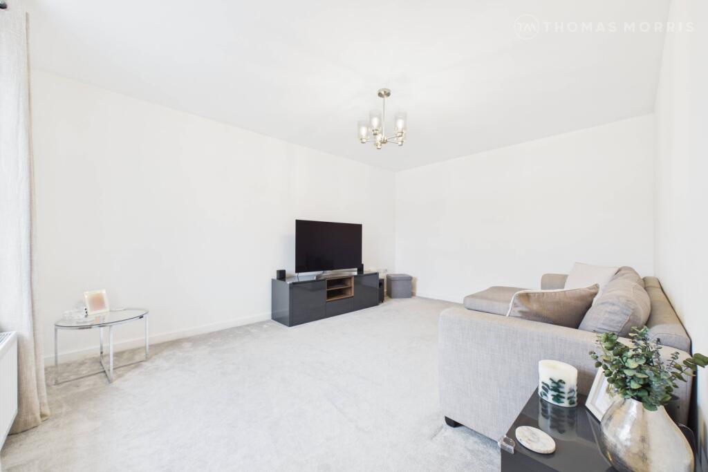 House in Langford, Central Bedfordshire - More